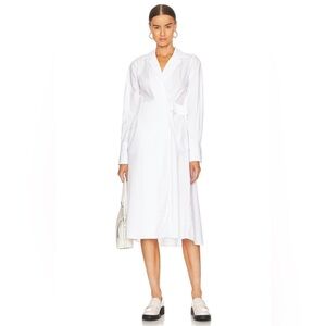L'Academie Musea Belted Poplin Midi Dress in White, Size: M
